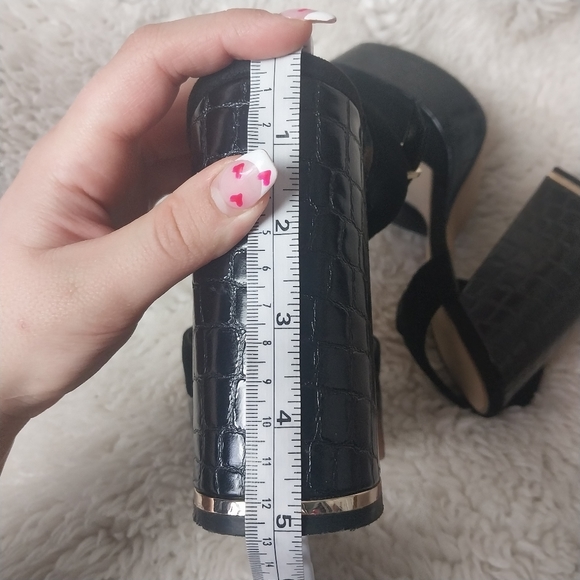 Kenneth Cole New York Dolly Platform Sandals - Picture 10 of 14